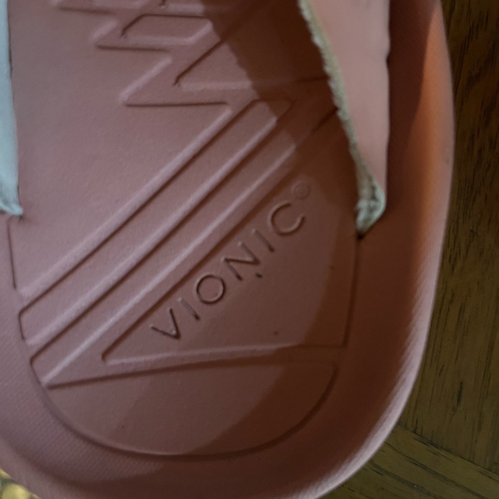 Vionic Pink Flip Flops - Picture 2 of 3
